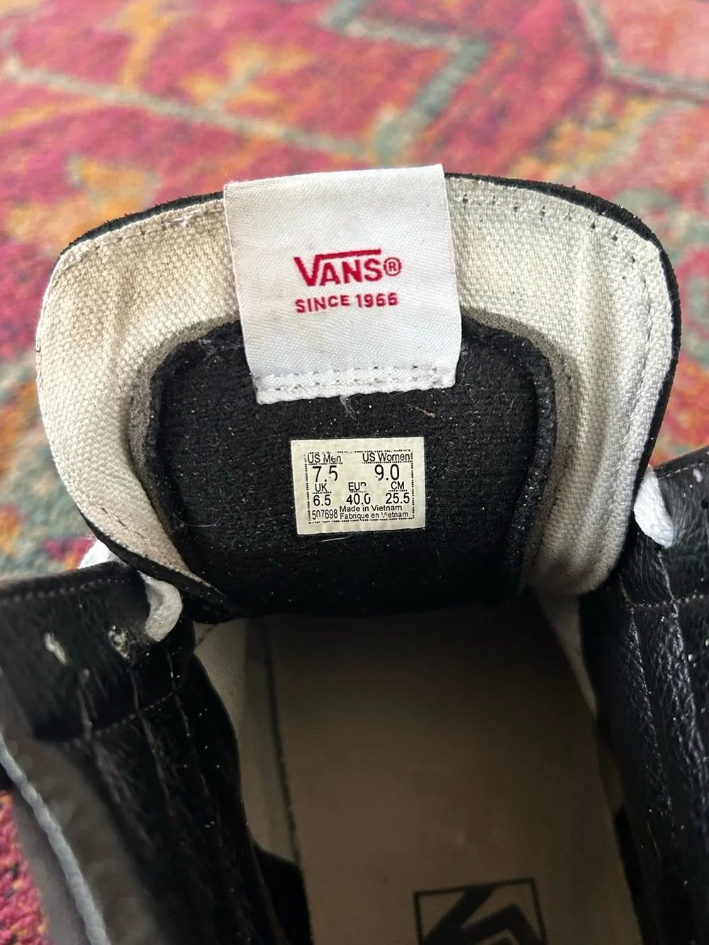 Vans | Unisex Black/White Suede/Canvas High-Top Sk8-Hi Lace Up Sneakers M7.5 W9